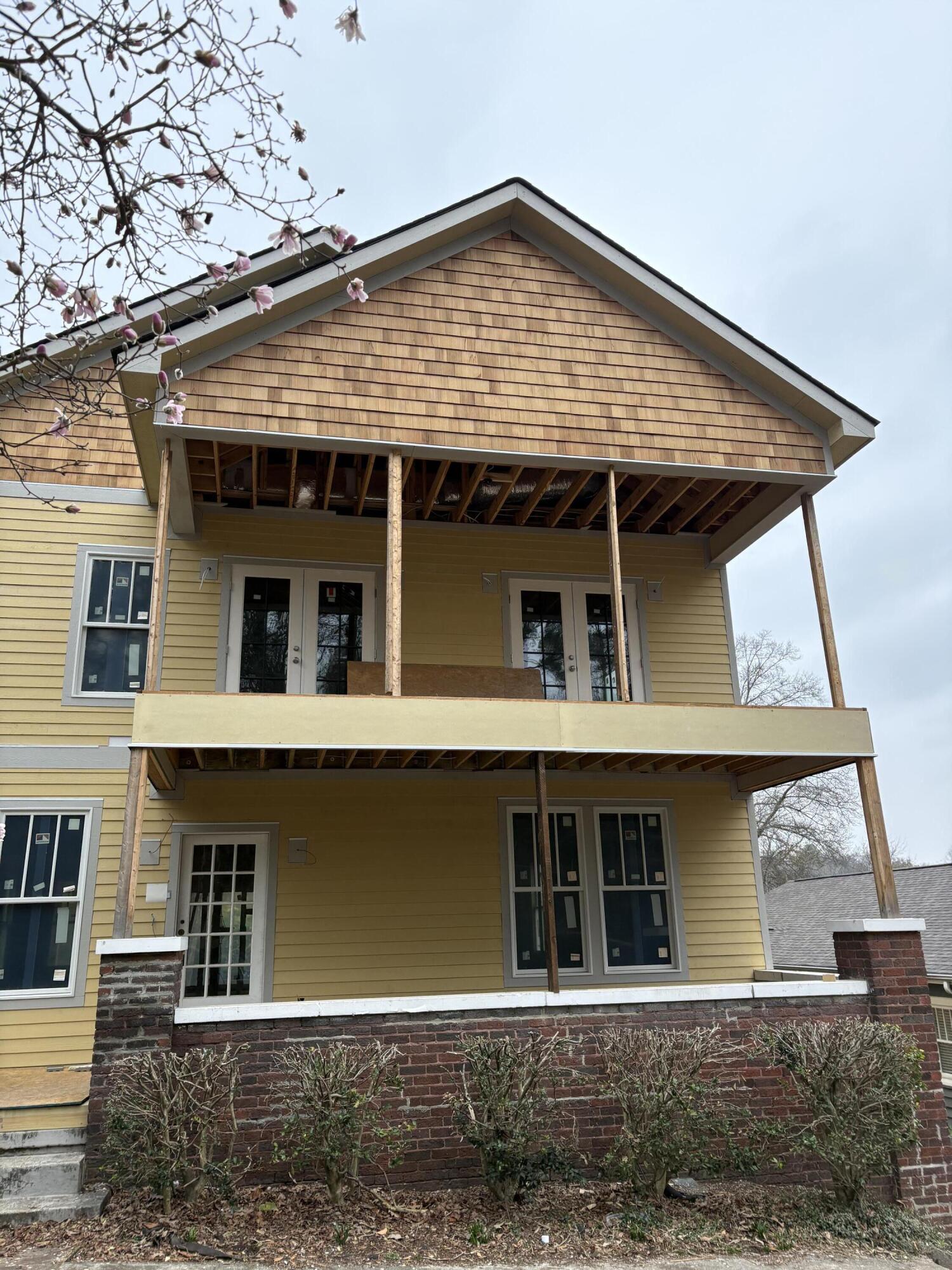Chattanooga, Tennessee, 37405, United States, 4 Bedrooms Bedrooms, ,5 BathroomsBathrooms,Residential,Pending,2022353