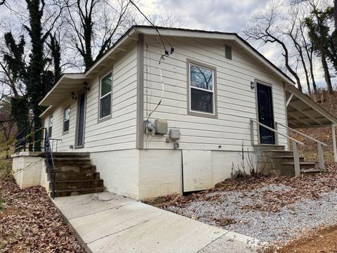 Tiny photo for 975 Beason Drive, Chattanooga, TN 37405 (MLS # 1527453)