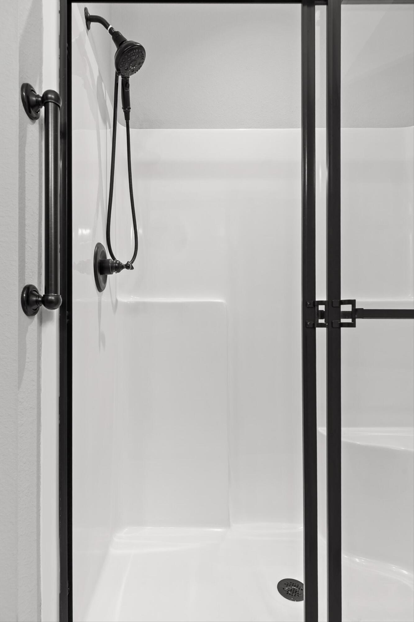 Ringgold, Georgia 30736, United States, 3 Bedrooms Bedrooms, ,2 BathroomsBathrooms,Residential,Active,163206