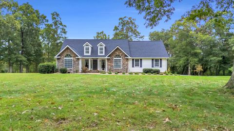 Photo of 171 Double D Road, Pikeville, TN 37367 (MLS # 1521146)