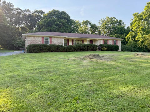 Homes For Sale - 557 Alvin York Highway<br/> Whitwell, TN 37397