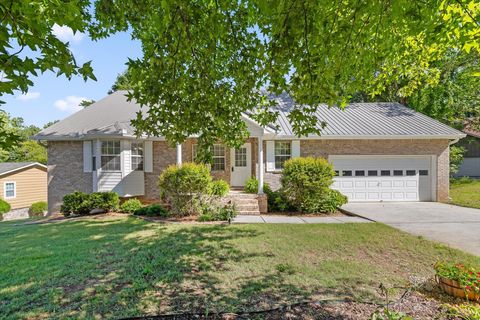 Photo of 8719 Glenaire Drive, Chattanooga, TN 37416 (MLS # 1524734)