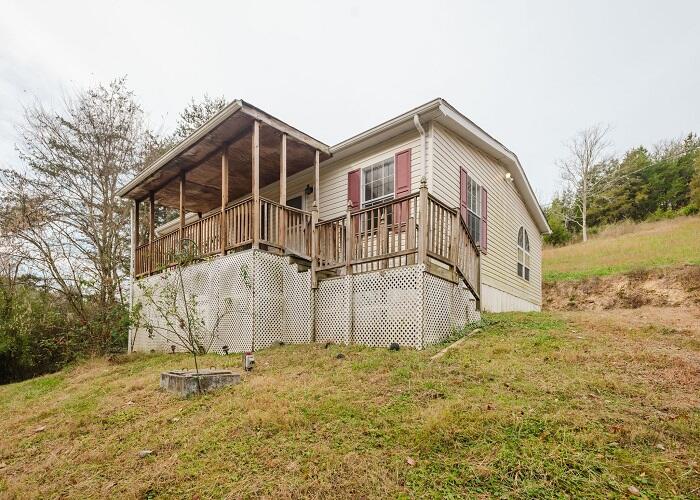 1761 Goodwater Road, Bybee, Tennessee image 2