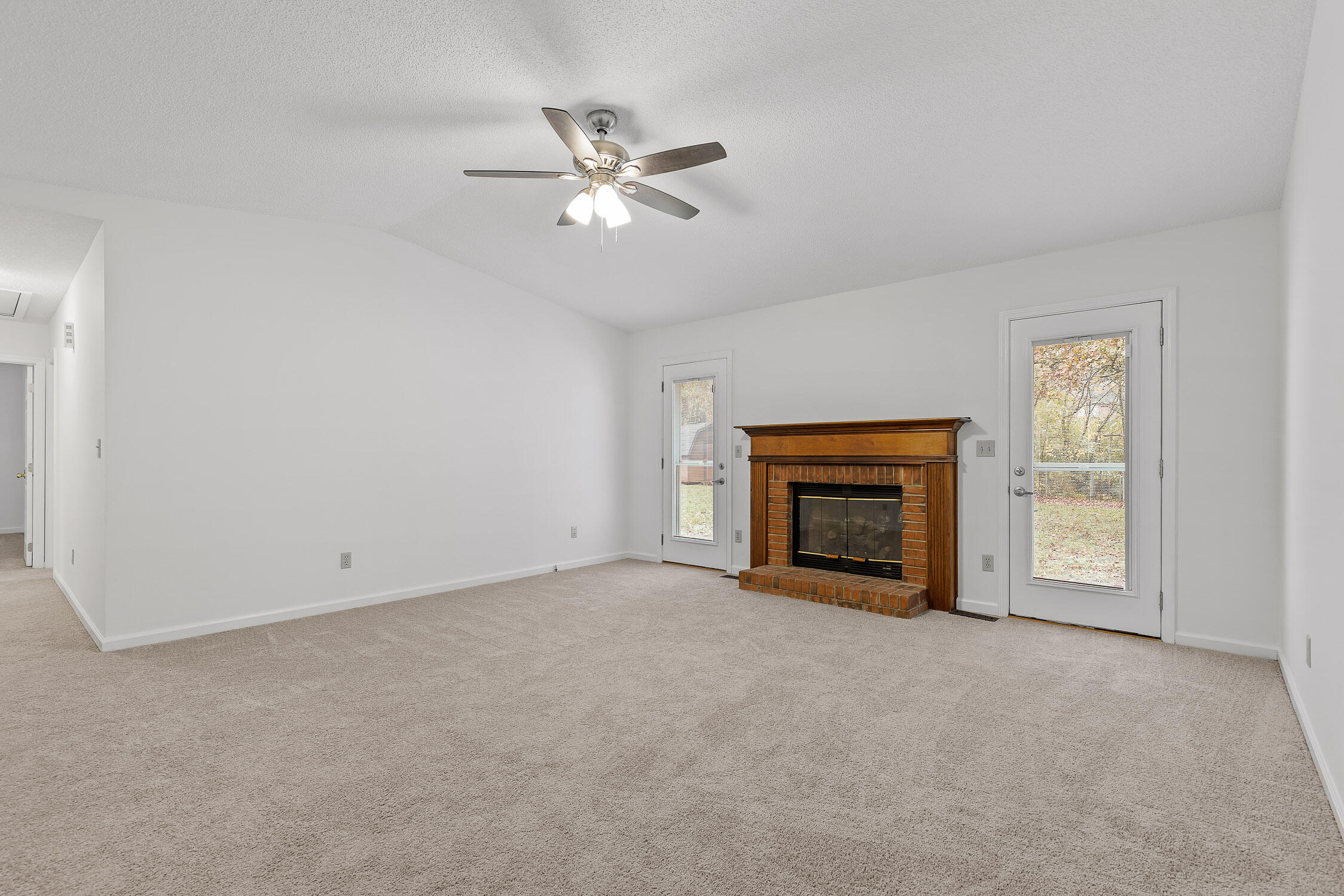 Ooltewah, Tennessee 37363, United States, 3 Bedrooms Bedrooms, ,2 BathroomsBathrooms,Residential,Contingent,9734