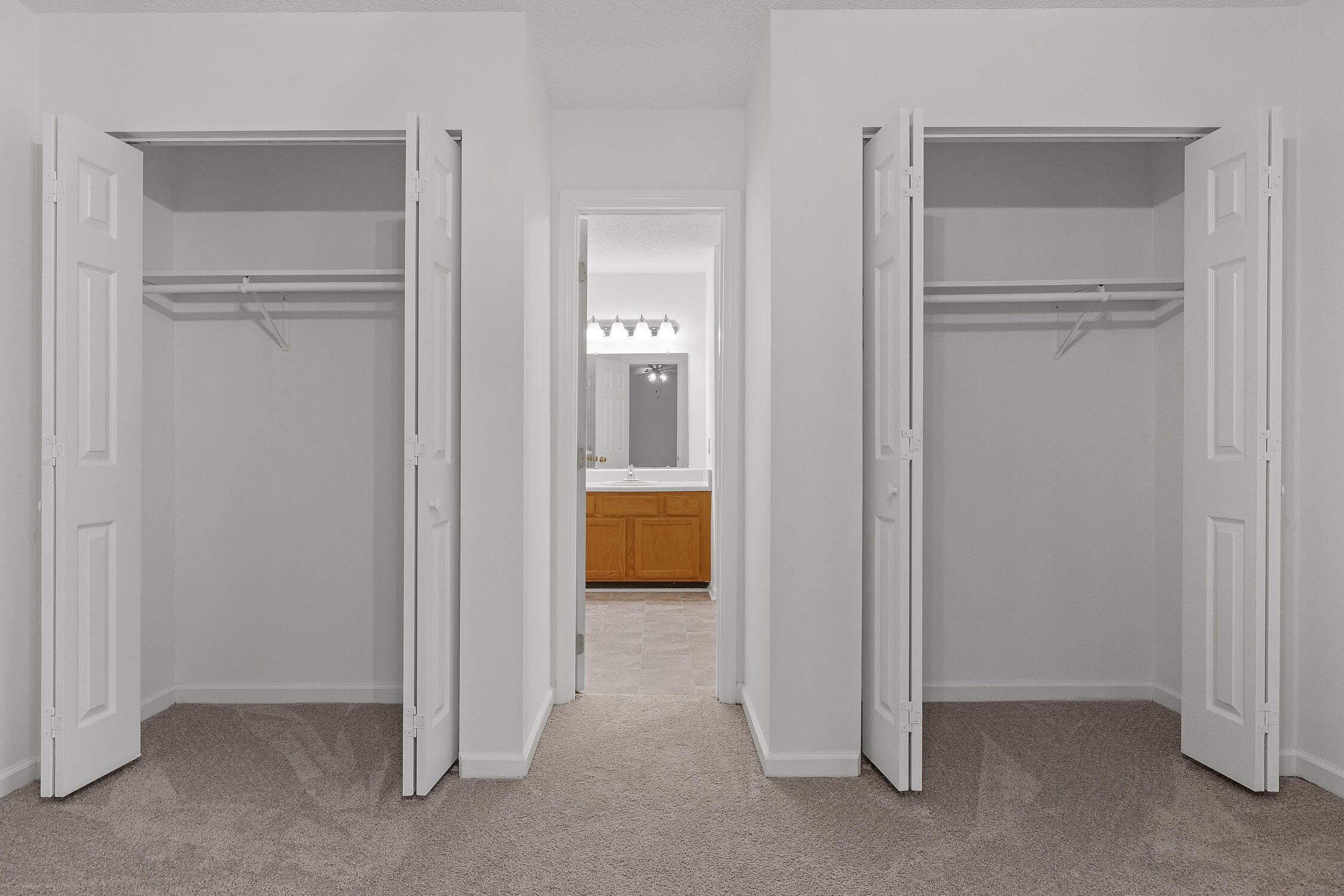 Ooltewah, Tennessee 37363, United States, 3 Bedrooms Bedrooms, ,2 BathroomsBathrooms,Residential,Contingent,9734