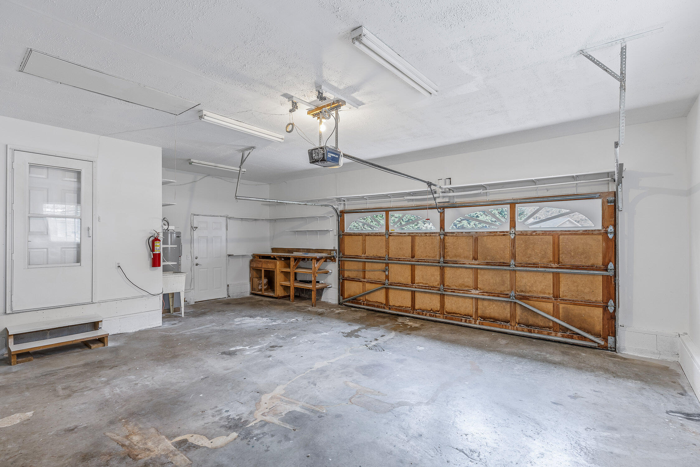 Ooltewah, Tennessee 37363, United States, 3 Bedrooms Bedrooms, ,2 BathroomsBathrooms,Residential,Contingent,9734