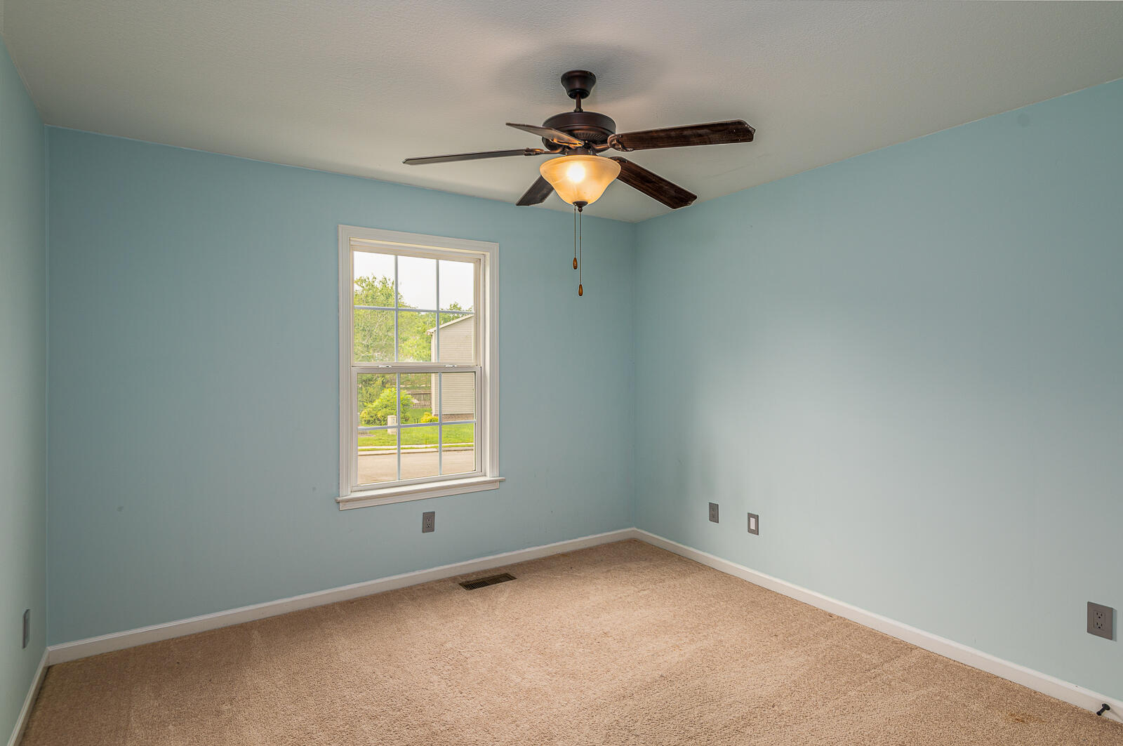 8592 Booth Bay Drive, Hixson, Tennessee image 20