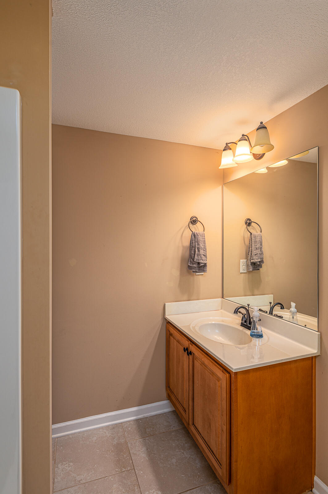 8592 Booth Bay Drive, Hixson, Tennessee image 25
