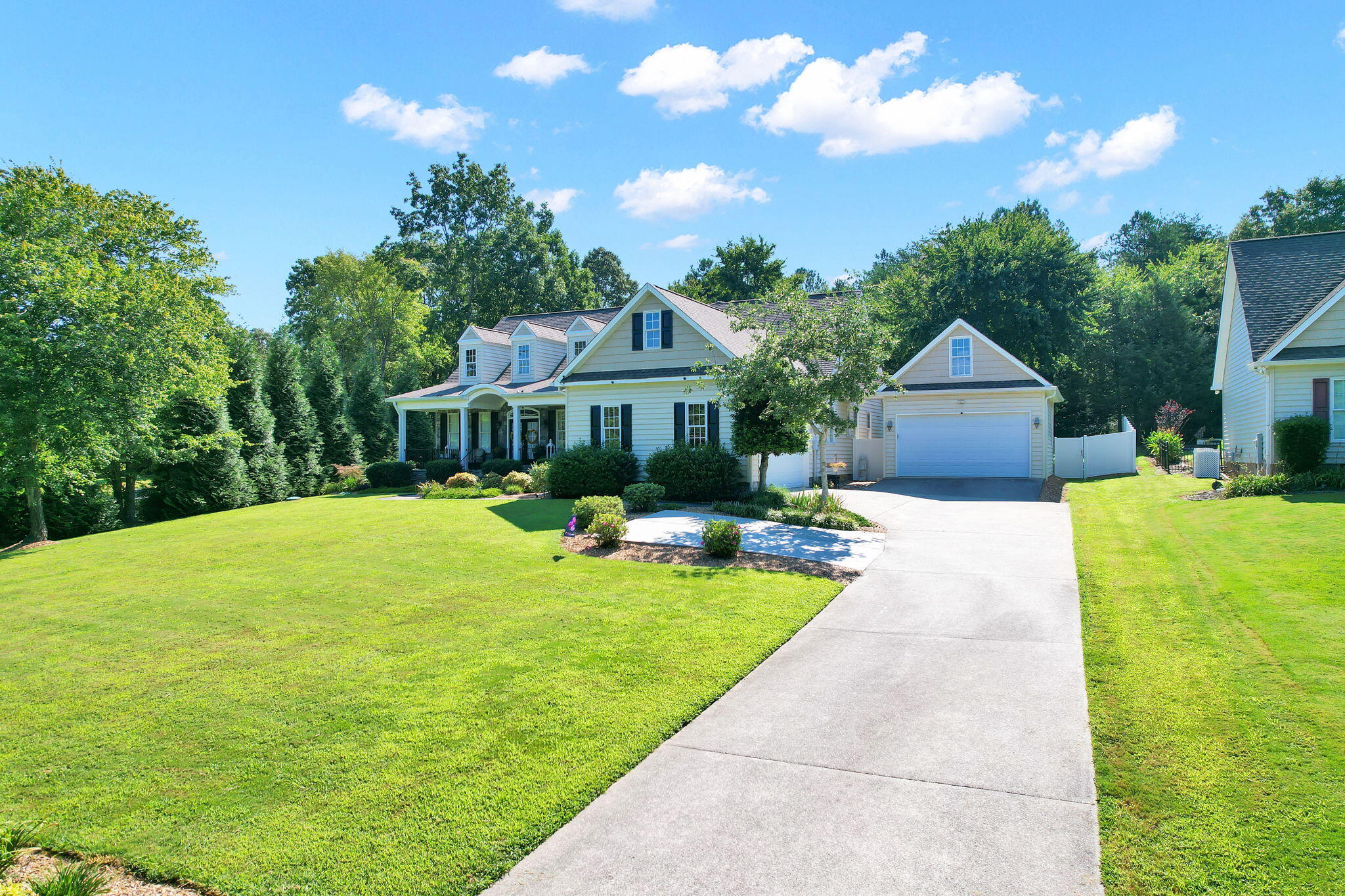 157 Covenant Drive NE