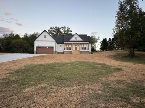 Photo of 645 Arlis Avenue, Dayton, TN 37321 (MLS # 1521474)