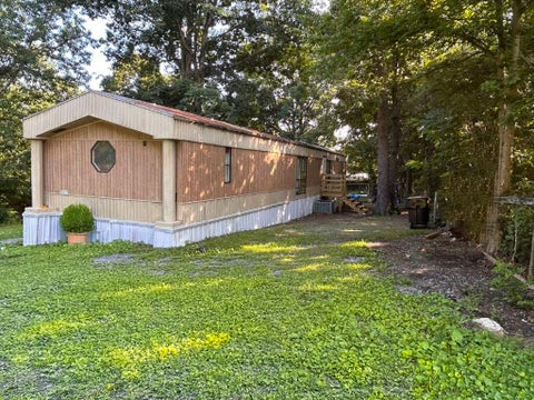 Mobile Home For Sale - 1050 SE Ellis Drive<br/> Cleveland, TN 37323