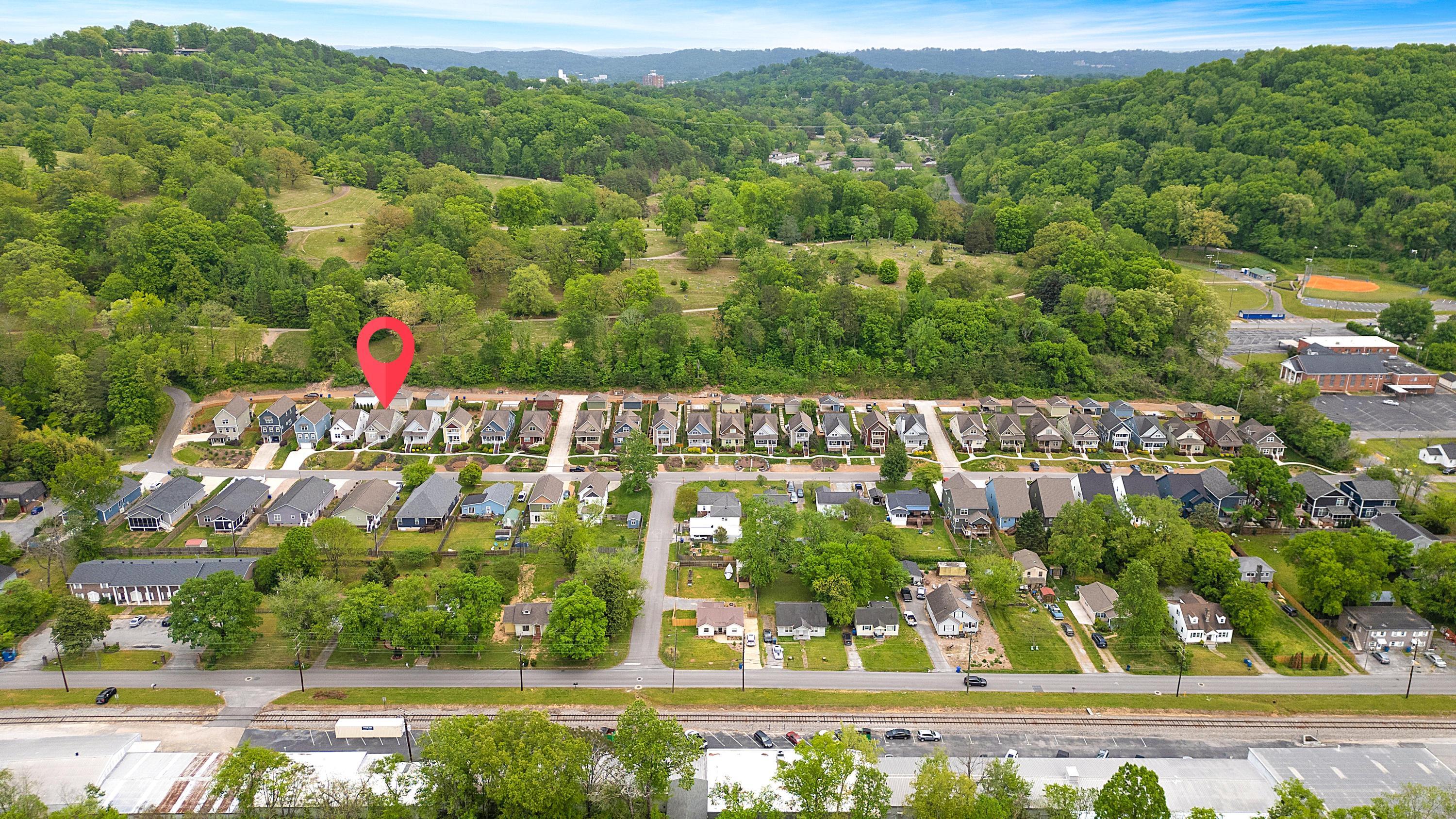 2430 Ashmore Avenue, Chattanooga, Tennessee image 28