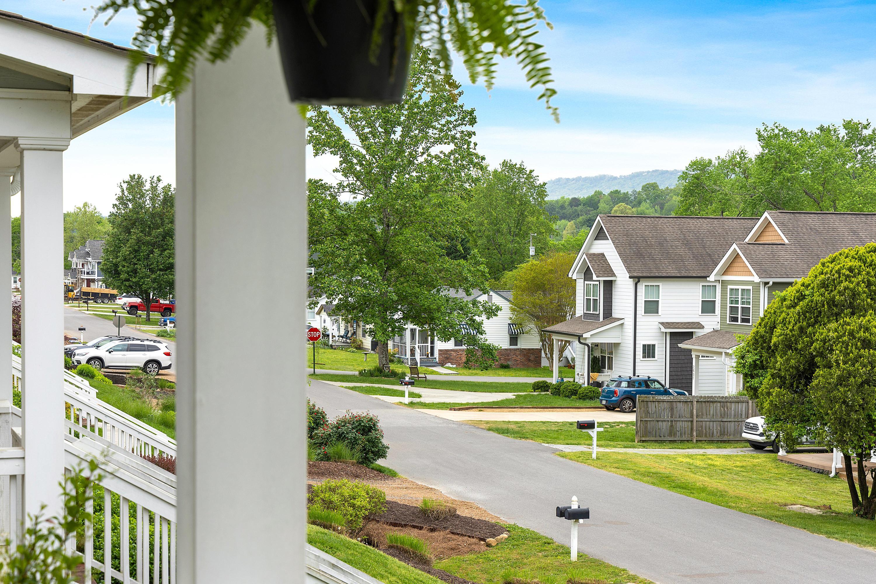 2430 Ashmore Avenue, Chattanooga, Tennessee image 29