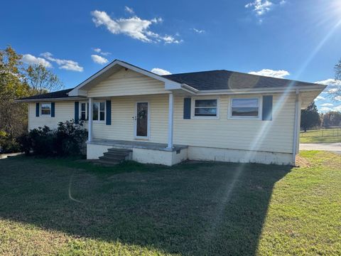 Photo of 395 Evensville Mtn Road, Evensville, TN 37332 (MLS # 1523237)