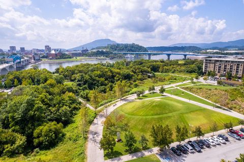 Tiny photo for 4 Cherokee Boulevard, Chattanooga, TN 37405 (MLS # 1519701)