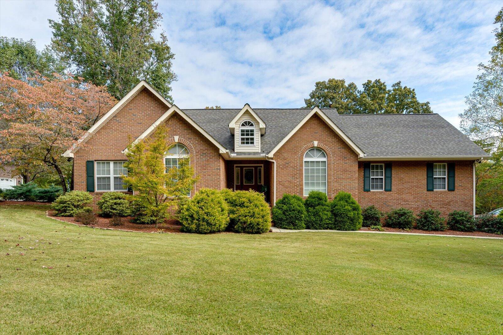 945 Big Cedar Drive, Dunlap, Tennessee image 2