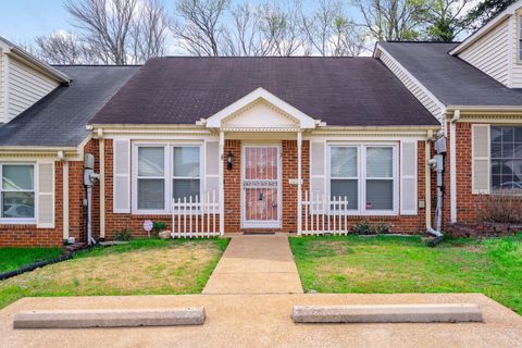 Photo of 6620 Hickory Manor Circle, Chattanooga, TN 37421 (MLS # 1530250)