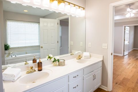 Tiny photo for 8706 Flowerdale Drive, Chattanooga, TN 37421 (MLS # 1529945)