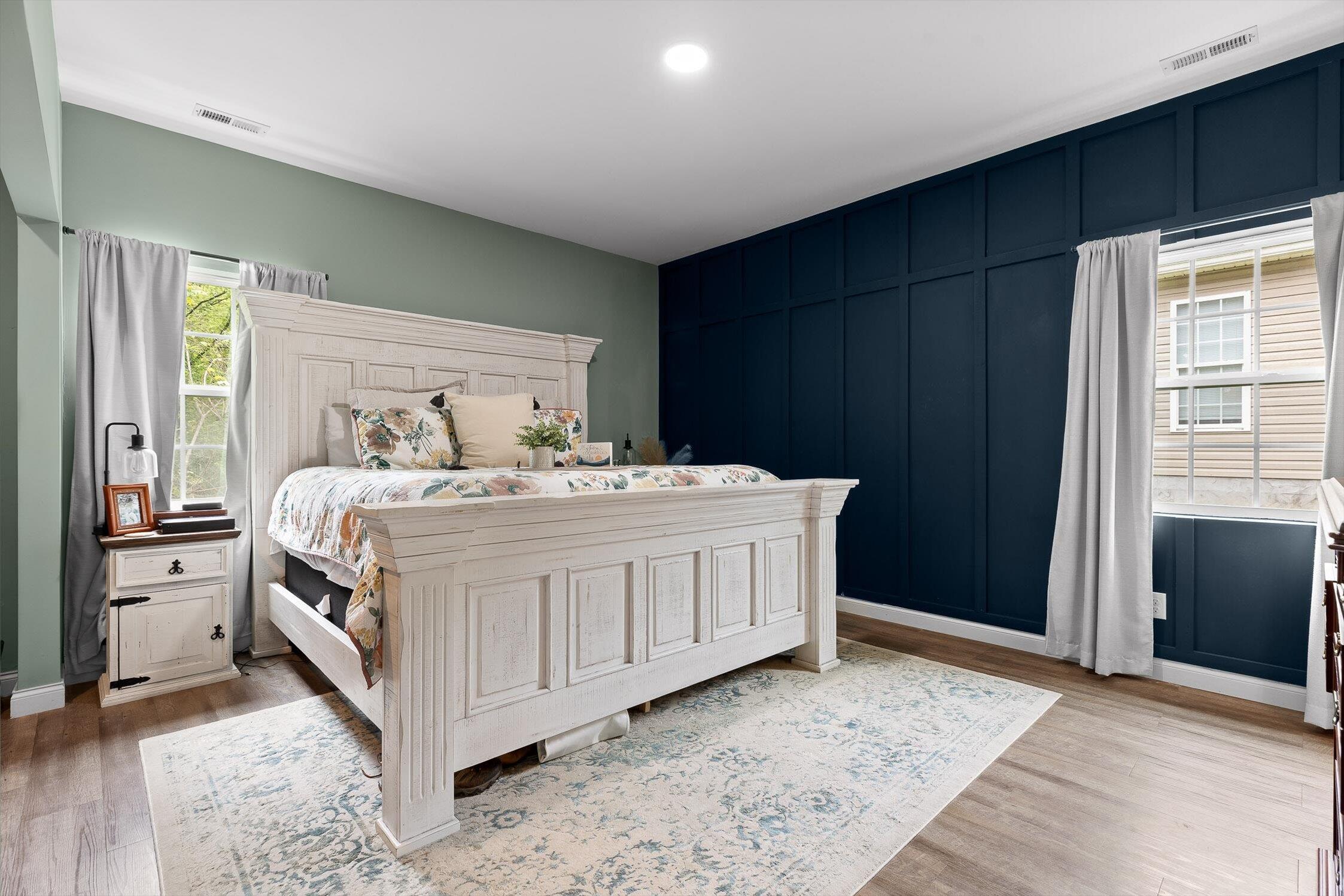 Chattanooga, Tennessee 37406, United States, 3 Bedrooms Bedrooms, ,2 BathroomsBathrooms,Residential,Contingent,105563