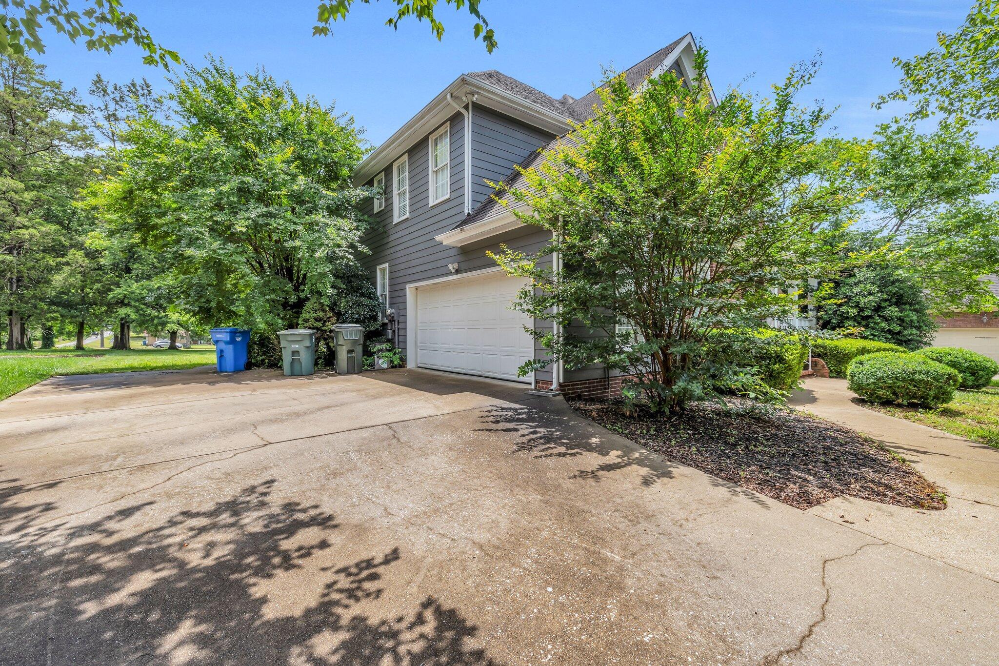 1051 Norfolk Green Circle, Chattanooga, Tennessee image 4