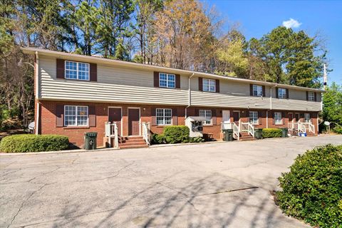 Photo of 900 Cascade DR, Dalton, GA 30720 (MLS # 1535163)
