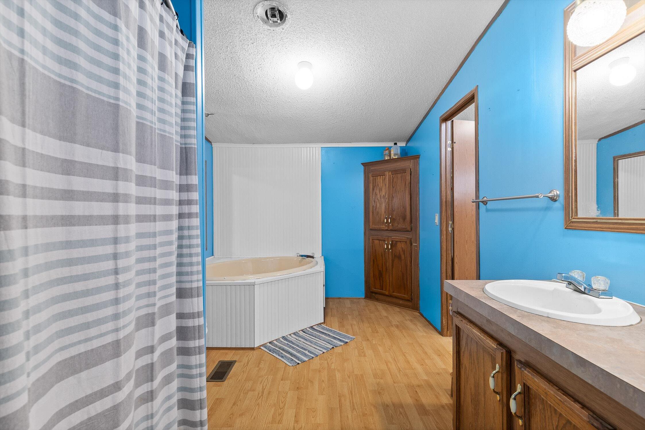 Decatur, Tennessee 37322, United States, 4 Bedrooms Bedrooms, ,2 BathroomsBathrooms,Residential,Active,194478