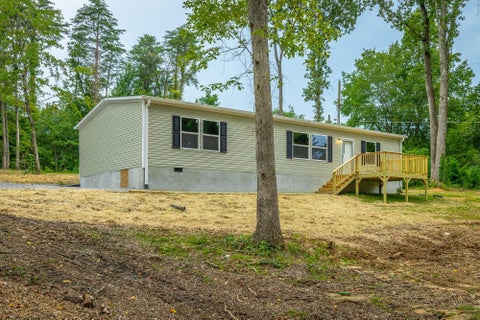 Photo of 68 Smores Road, Signal Mountain, TN 37377 (MLS # 1540389)