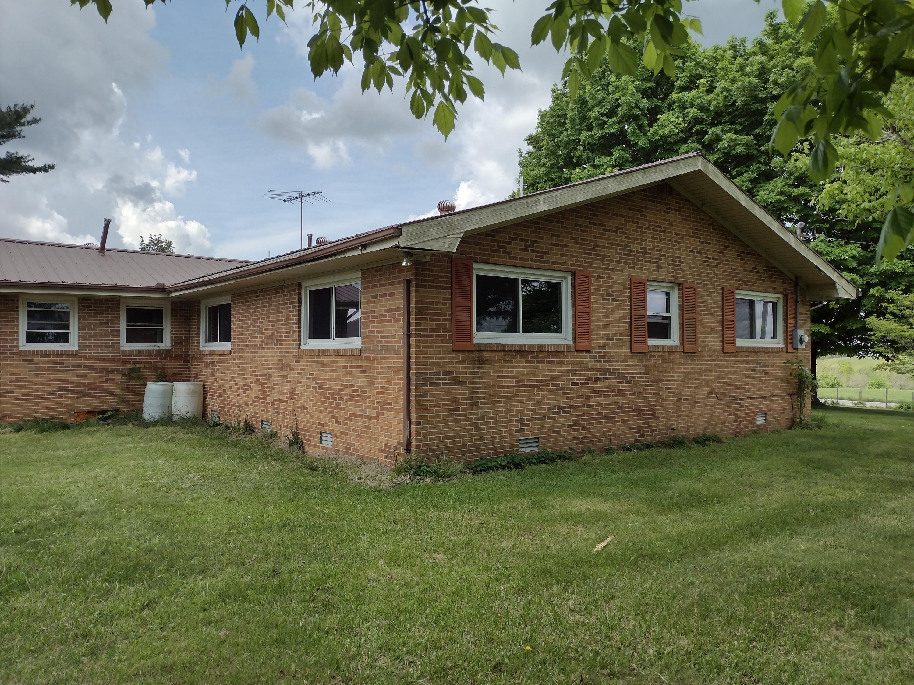 180 Jacks Branch Road, Pikeville, Tennessee image 3