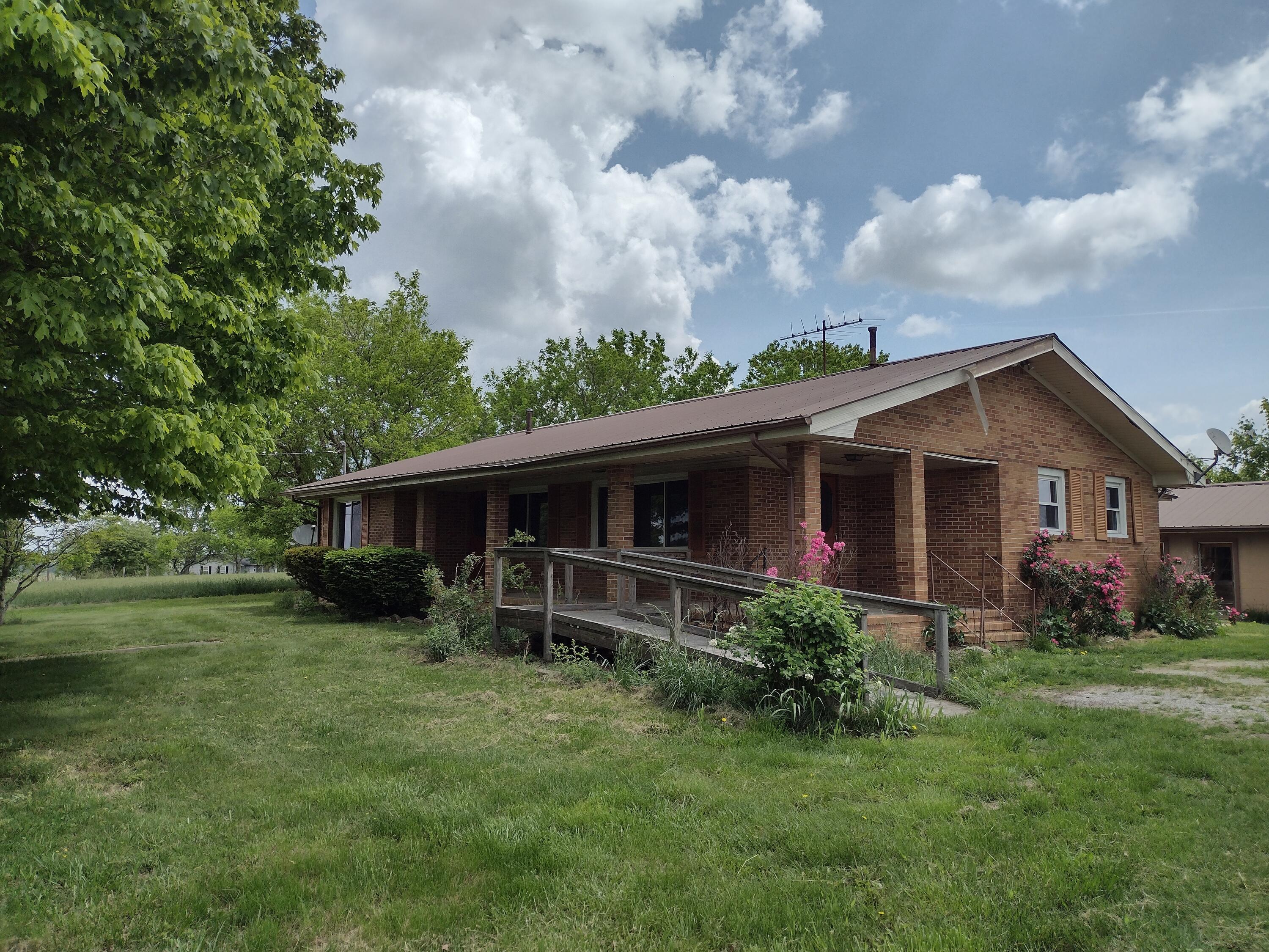 180 Jacks Branch Road, Pikeville, Tennessee image 1