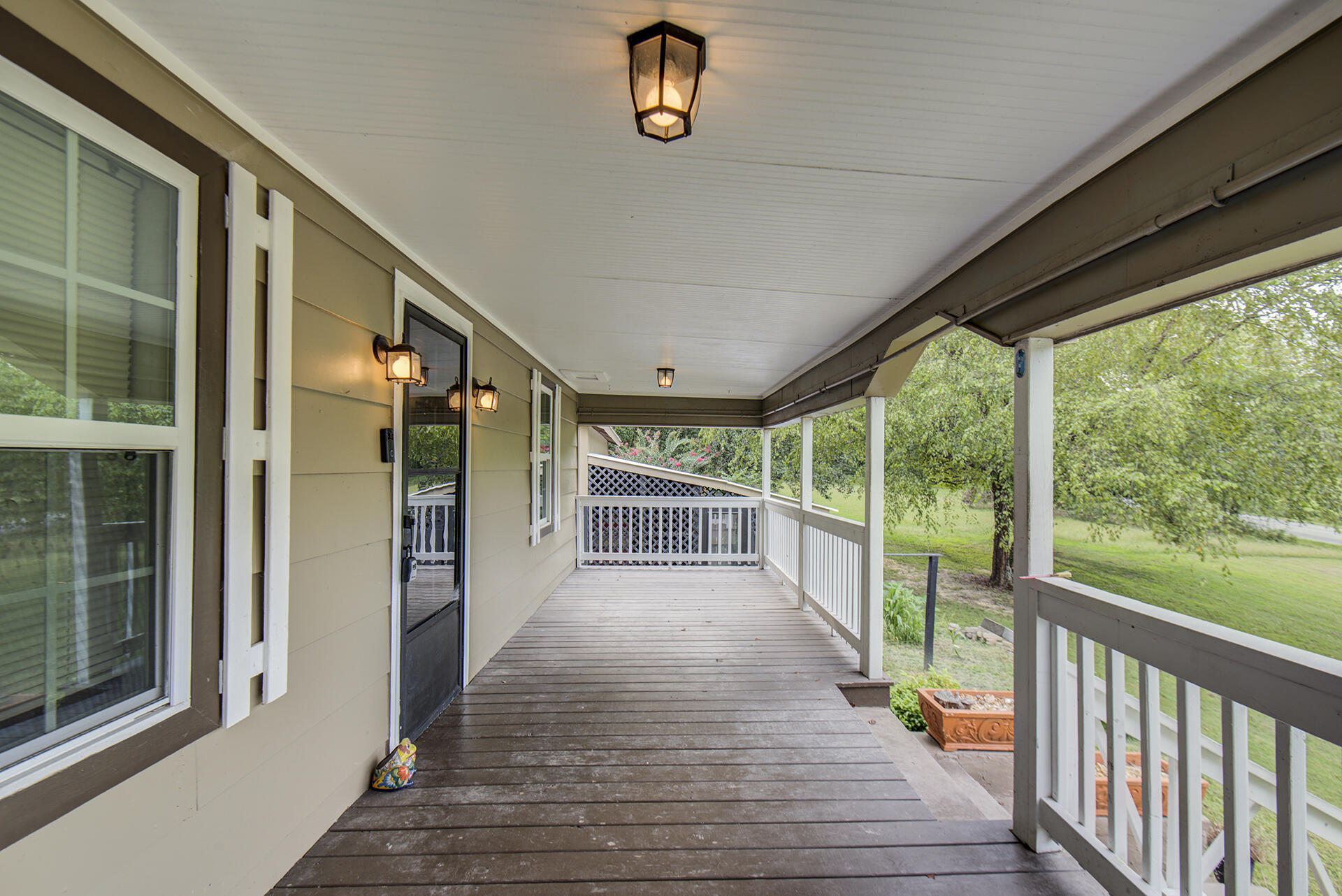 1323 N Long Hollow Road