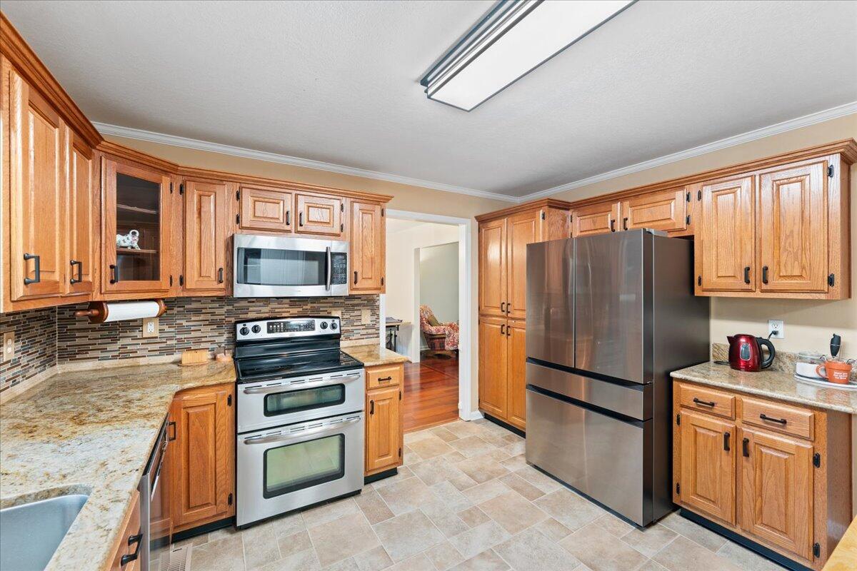8928 Brookhill Drive, Hixson, Tennessee image 14