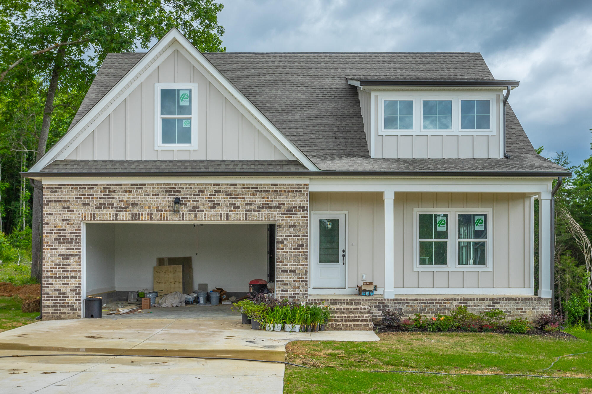 130 Cascade Drive, Rossville, Georgia image 5
