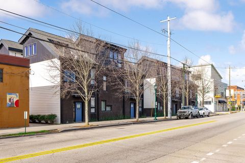 Tiny photo for 510 E Main Street, Chattanooga, TN 37408 (MLS # 1530363)