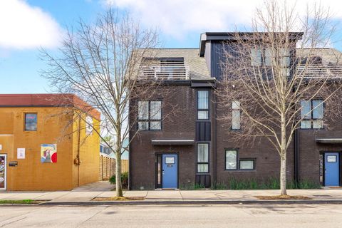 Tiny photo for 510 E Main Street, Chattanooga, TN 37408 (MLS # 1530363)