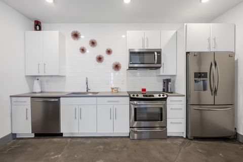 Tiny photo for 510 E Main Street, Chattanooga, TN 37408 (MLS # 1530363)