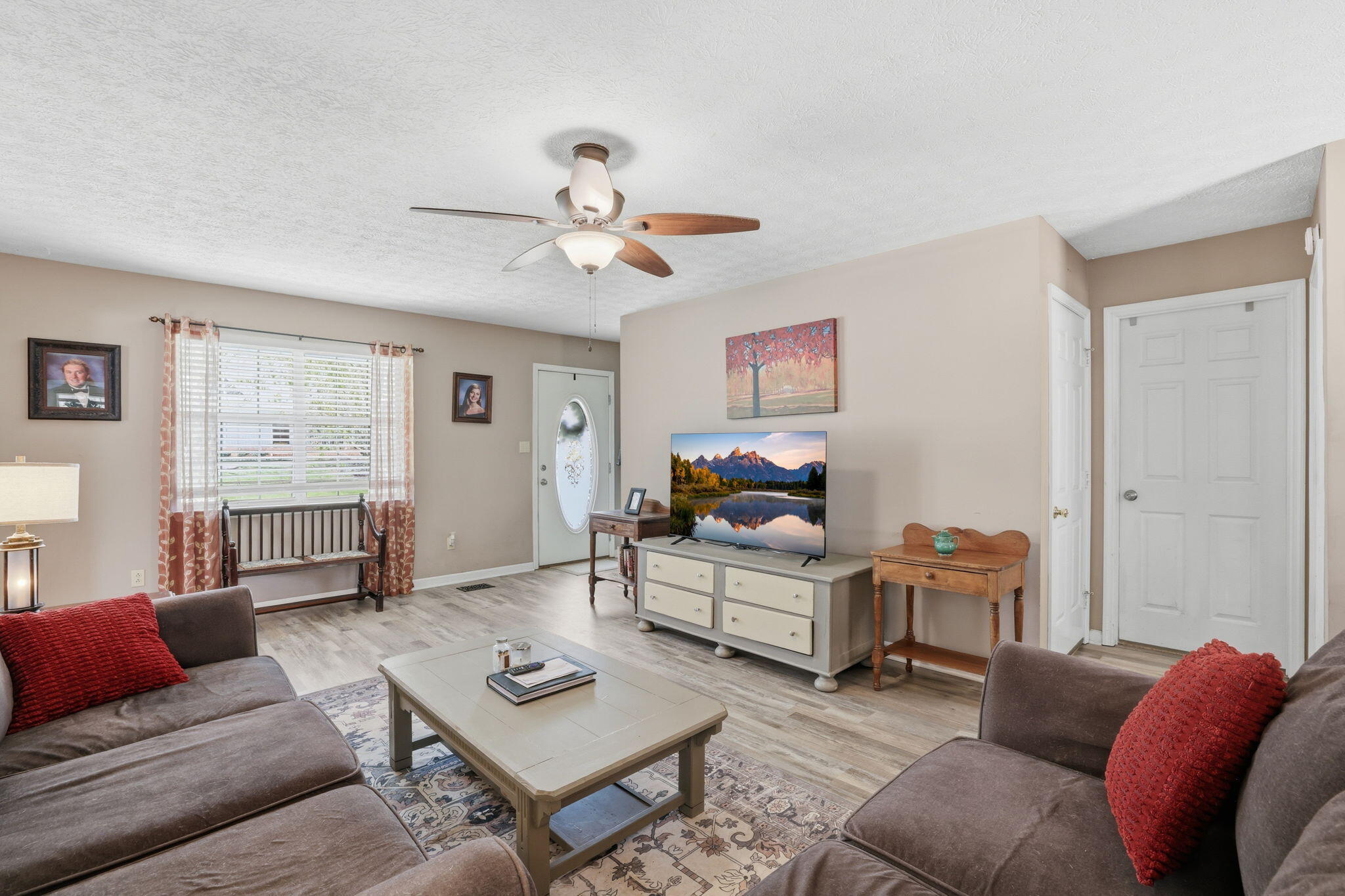 317 Middle View Drive