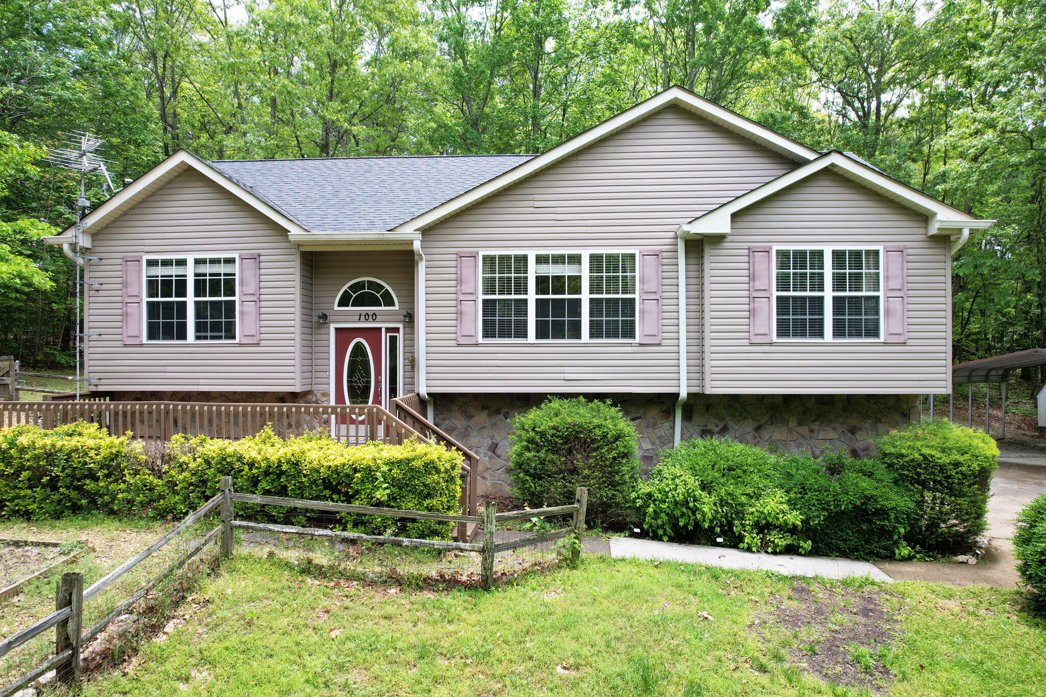 100 Treeann Lane, Ringgold, Georgia image 1
