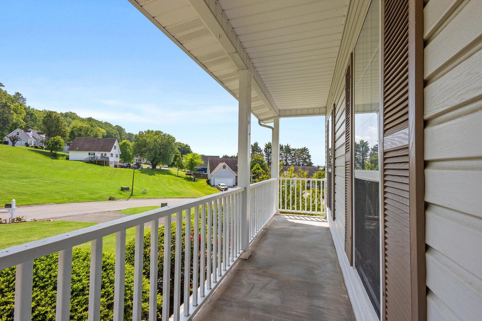 2412 Colonial Drive, Athens, Tennessee image 6
