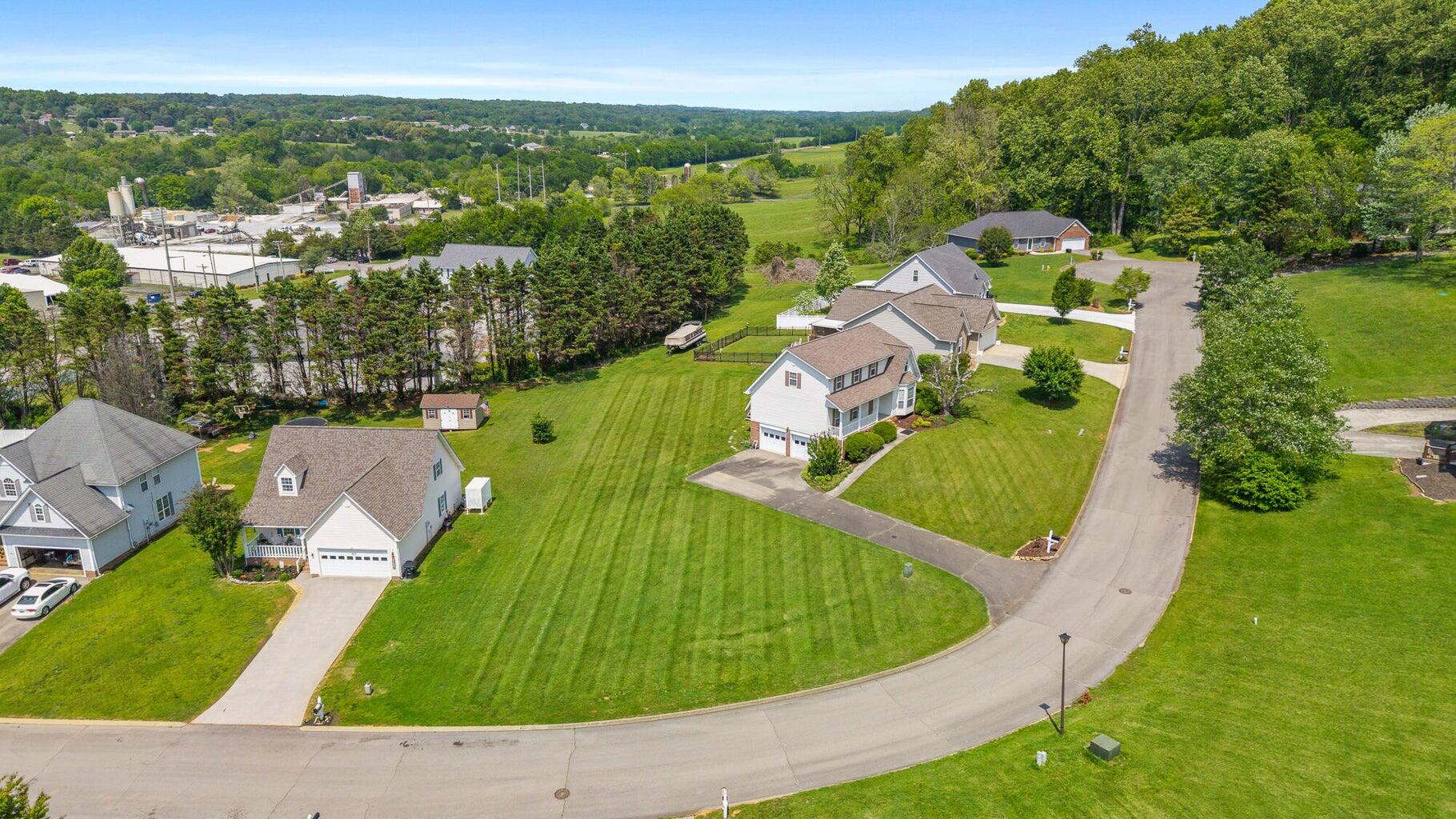 2412 Colonial Drive, Athens, Tennessee image 35