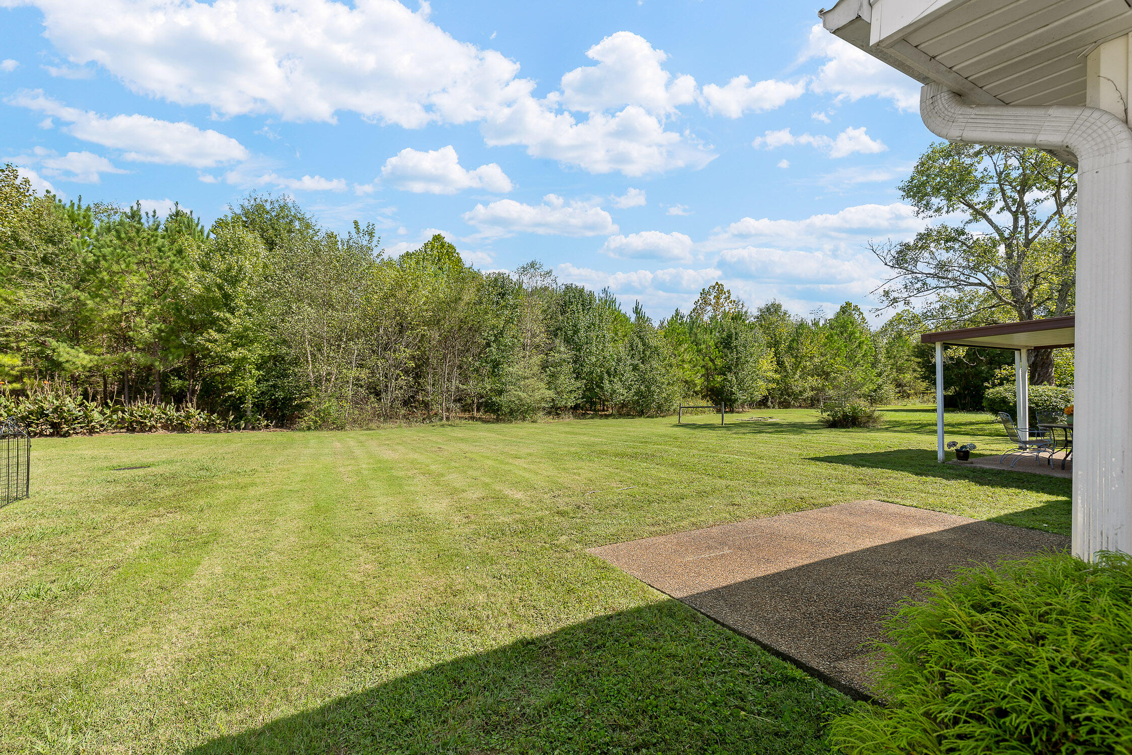 Chattanooga, Tennessee 37421, United States, 3 Bedrooms Bedrooms, ,3 BathroomsBathrooms,Residential,Contingent,40596