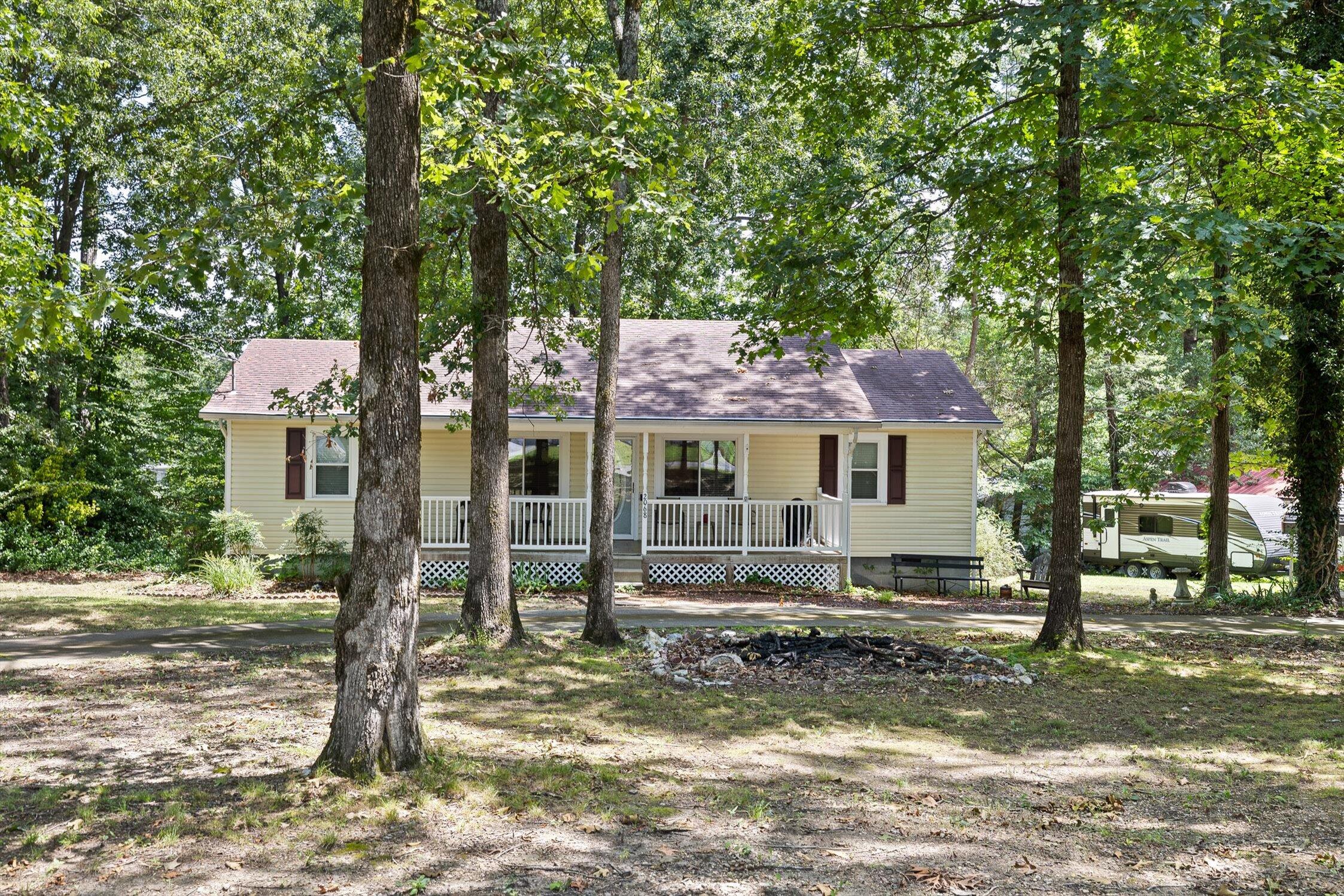 Tunnel Hill, Georgia 30755, United States, 3 Bedrooms Bedrooms, ,2 BathroomsBathrooms,Residential,Active,170908