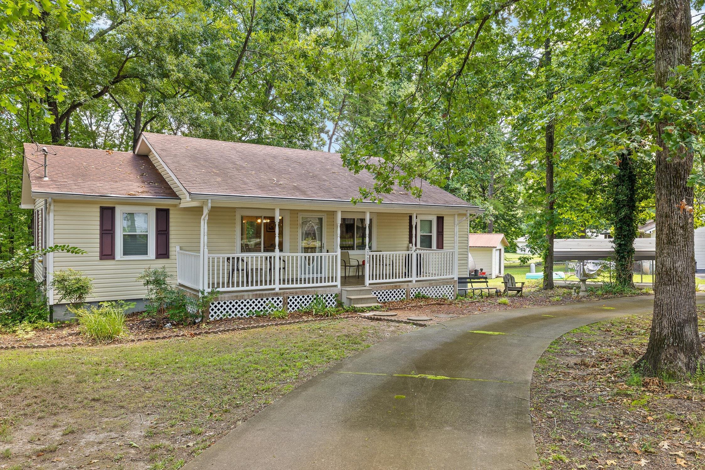 Tunnel Hill, Georgia 30755, United States, 3 Bedrooms Bedrooms, ,2 BathroomsBathrooms,Residential,Active,170908