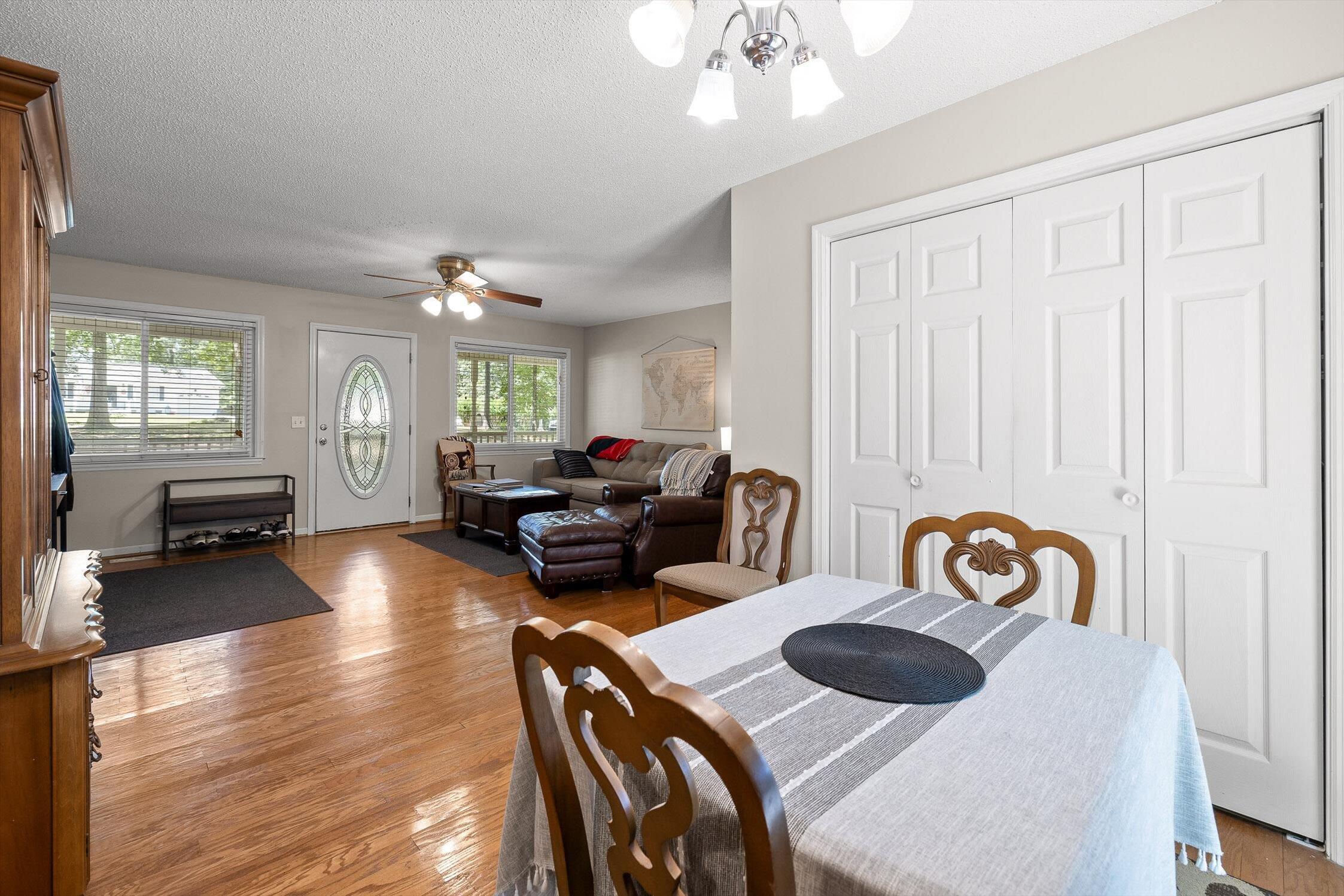 Tunnel Hill, Georgia 30755, United States, 3 Bedrooms Bedrooms, ,2 BathroomsBathrooms,Residential,Active,170908