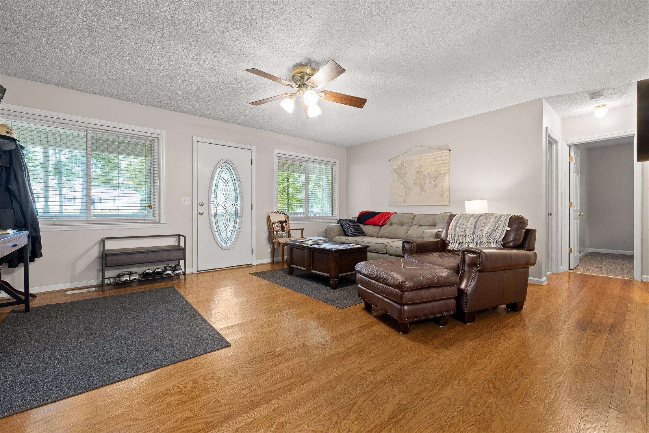 Tunnel Hill, Georgia 30755, United States, 3 Bedrooms Bedrooms, ,2 BathroomsBathrooms,Residential,Active,170908