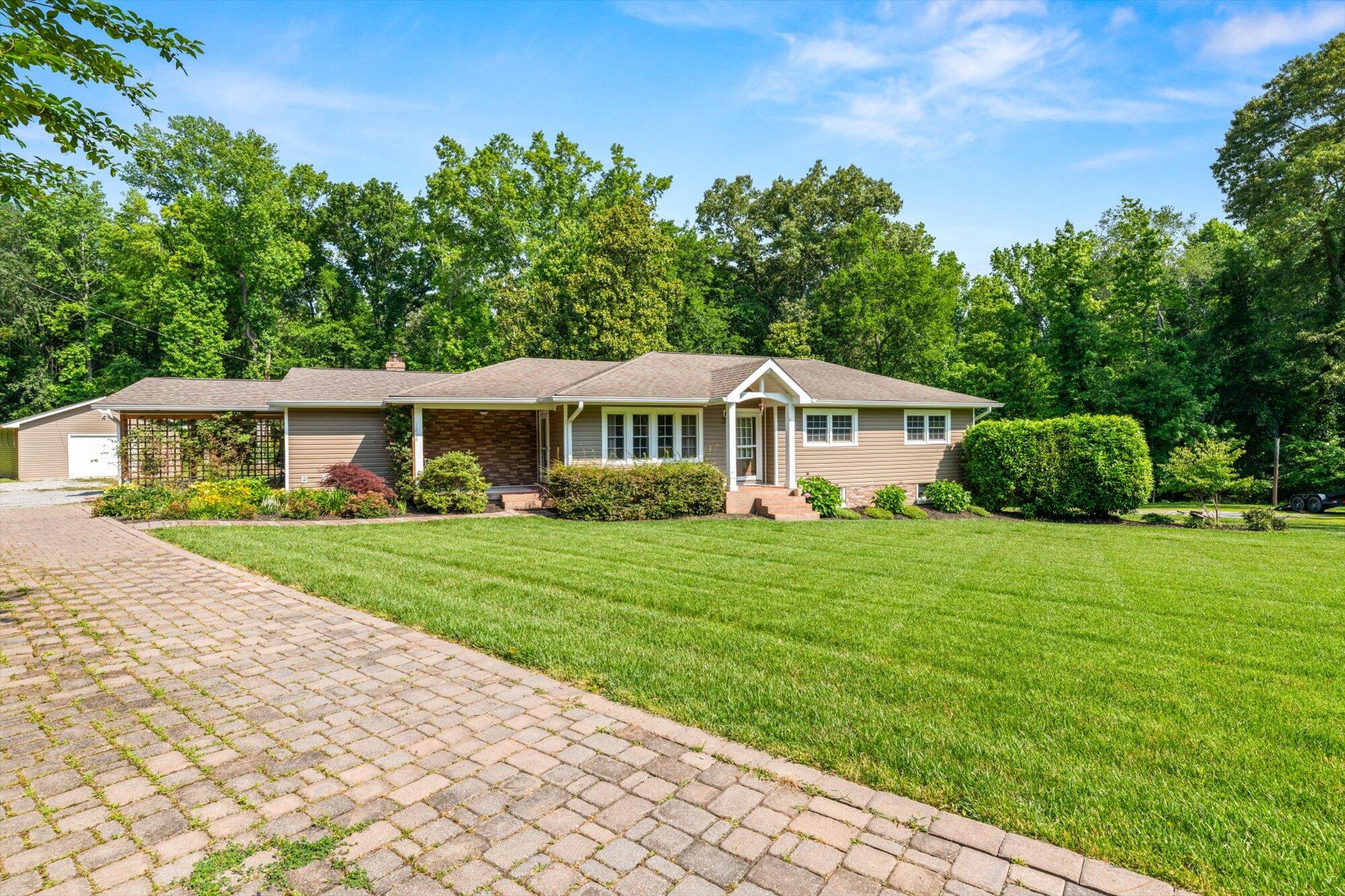1218 Woodward Park, Athens, Tennessee image 2