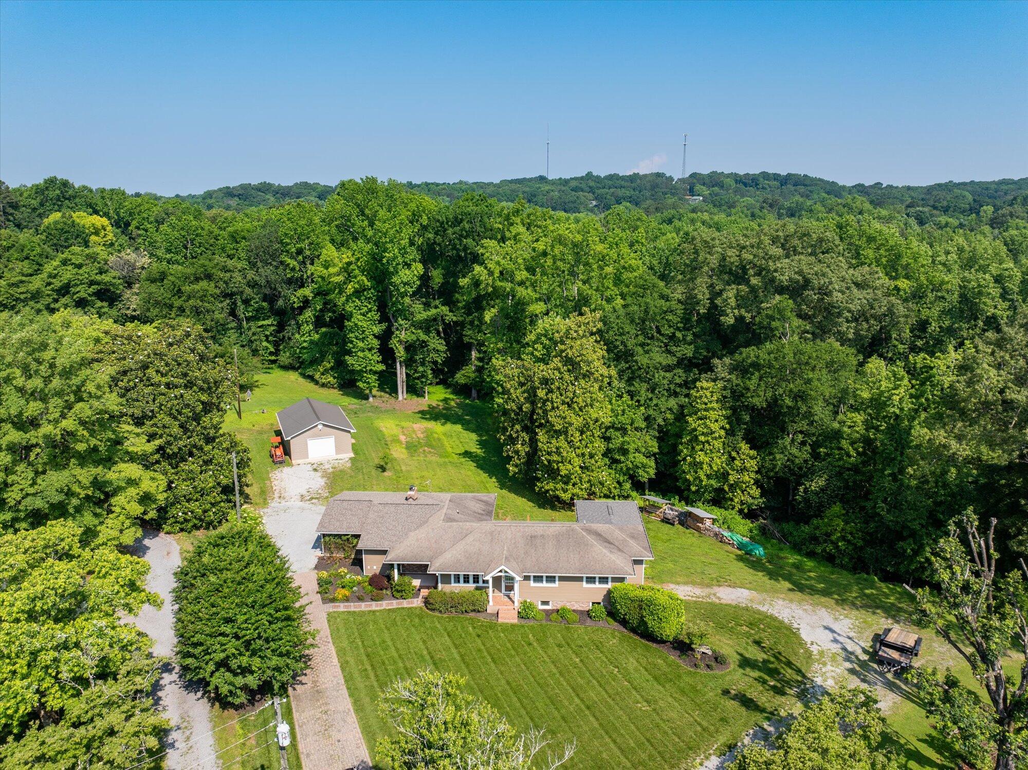 1218 Woodward Park, Athens, Tennessee image 3