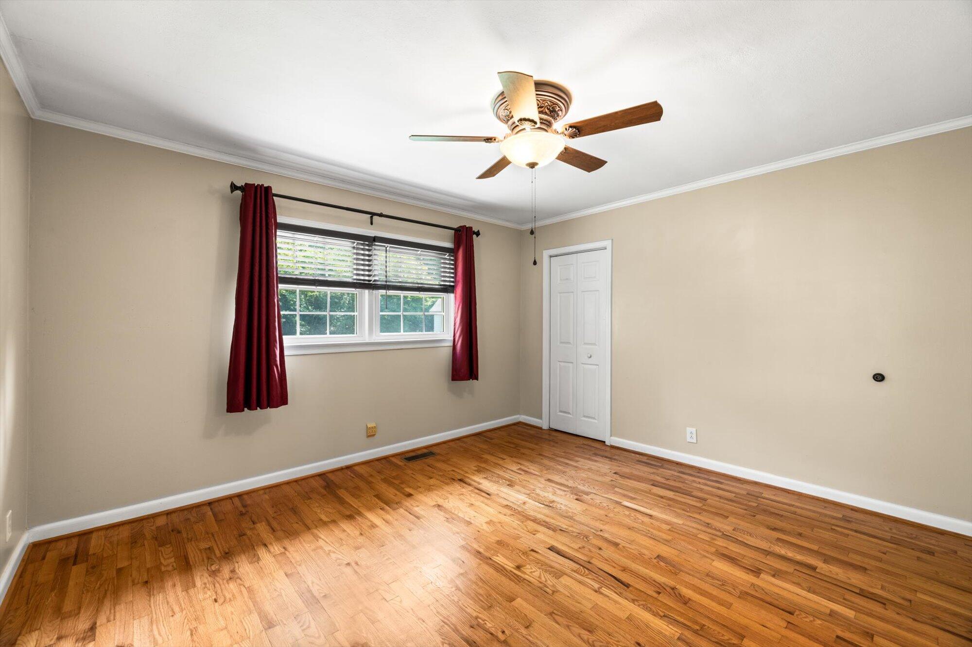 1218 Woodward Park, Athens, Tennessee image 21
