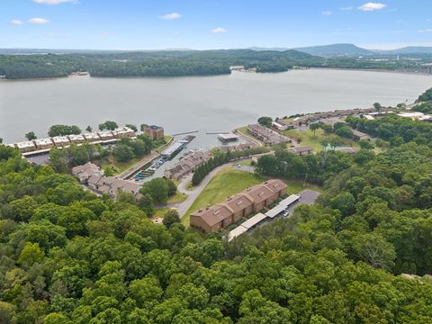 Photo of 4319 Lakeshore Lane, Chattanooga, TN 37415 (MLS # 1533842)