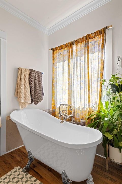 Tiny photo for 1031 Dartmouth Street, Chattanooga, TN 37405 (MLS # 1529488)