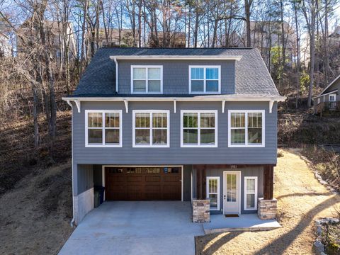 Photo of 1031 Dartmouth Street, Chattanooga, TN 37405 (MLS # 1529488)